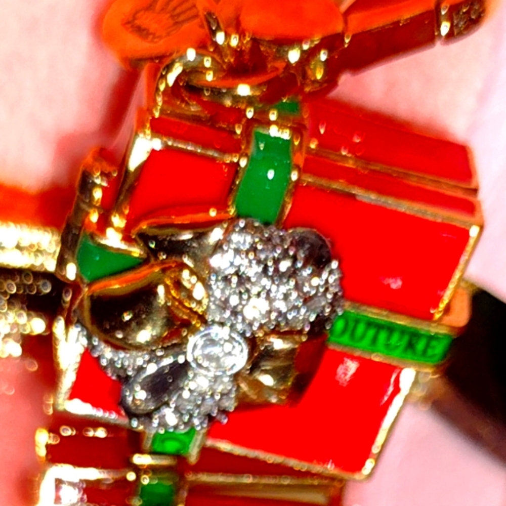 Santa Baby I Want Juicy Never Removed From Original 🎁 NWT - Picture 9 of 12
